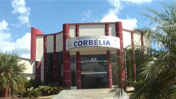 Desvendando a Transparência: O Caso de Corbélia