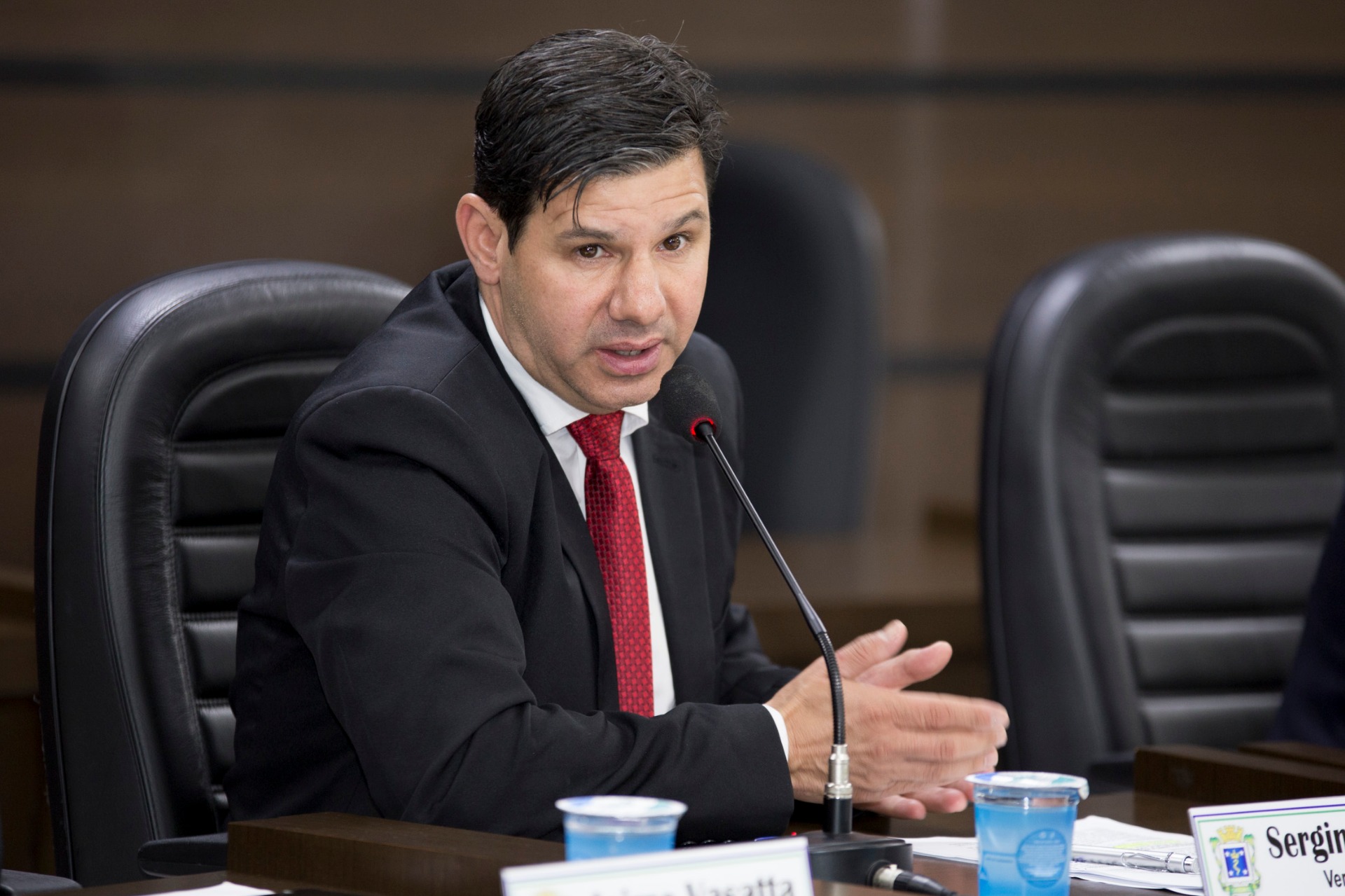 De Apoiador a Fugitivo: O Dilema de Serginho Ribeiro!
