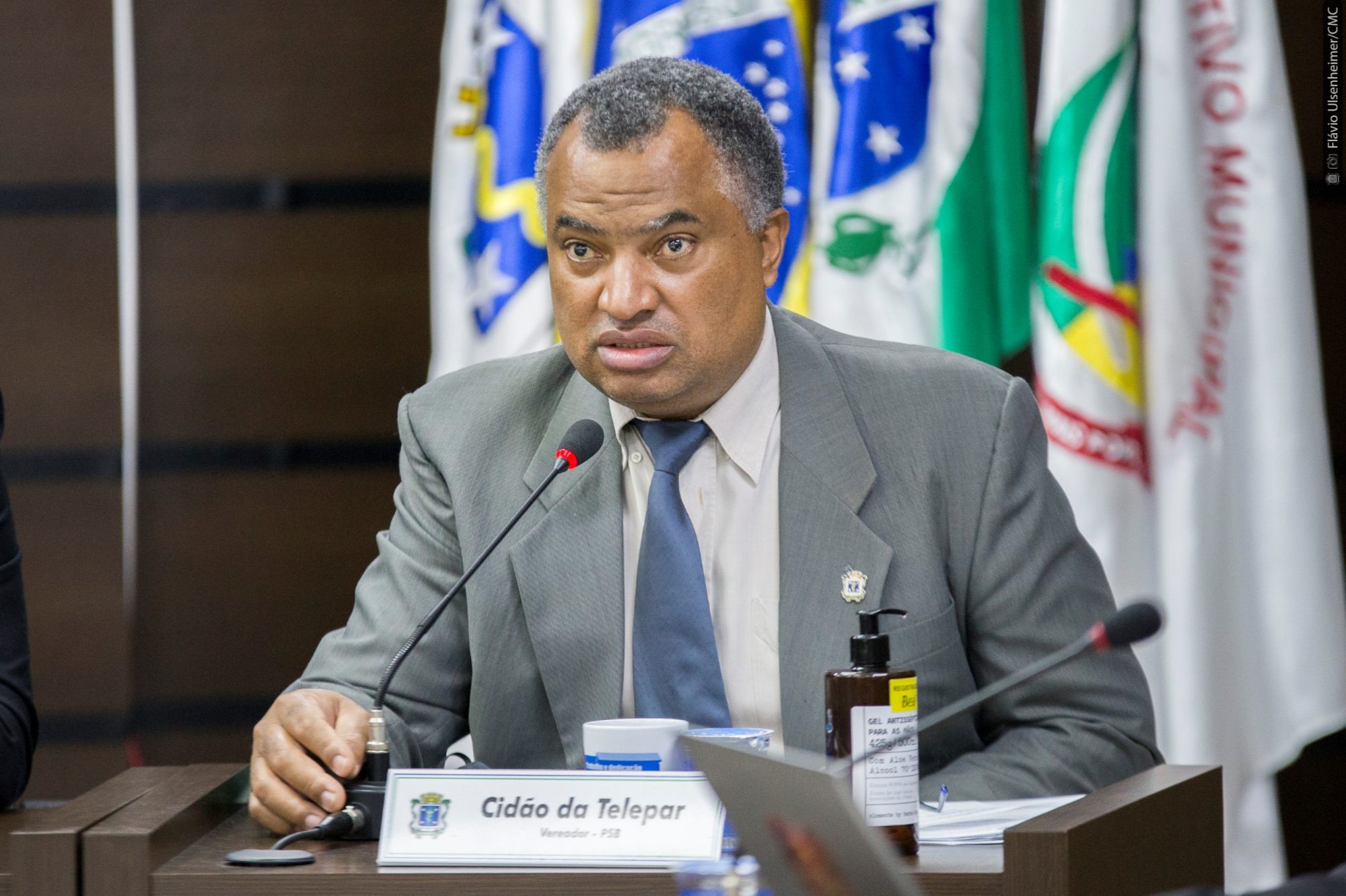 Cidão da Telepar: O Mestre das Falsas Justificativas em Áudio”