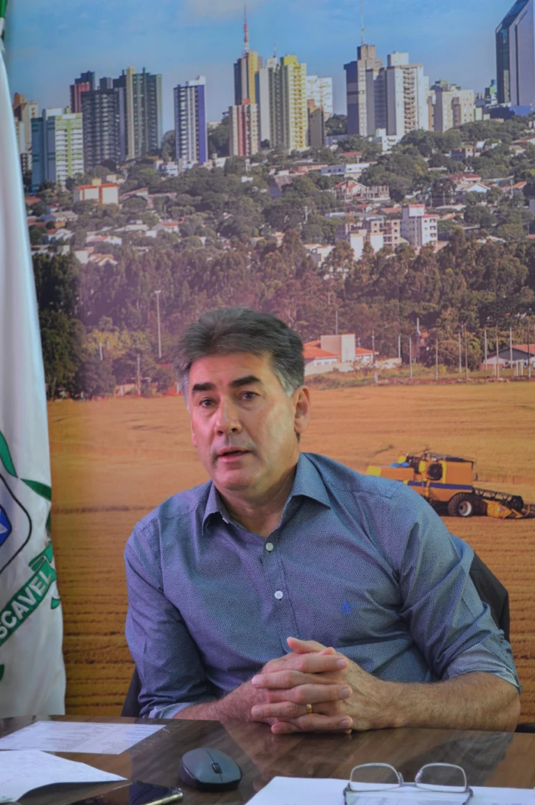 Matéria do Jornal O Paraná revela: Paranhos assumiu controle de empresas milionárias antes de deixar a prefeitura