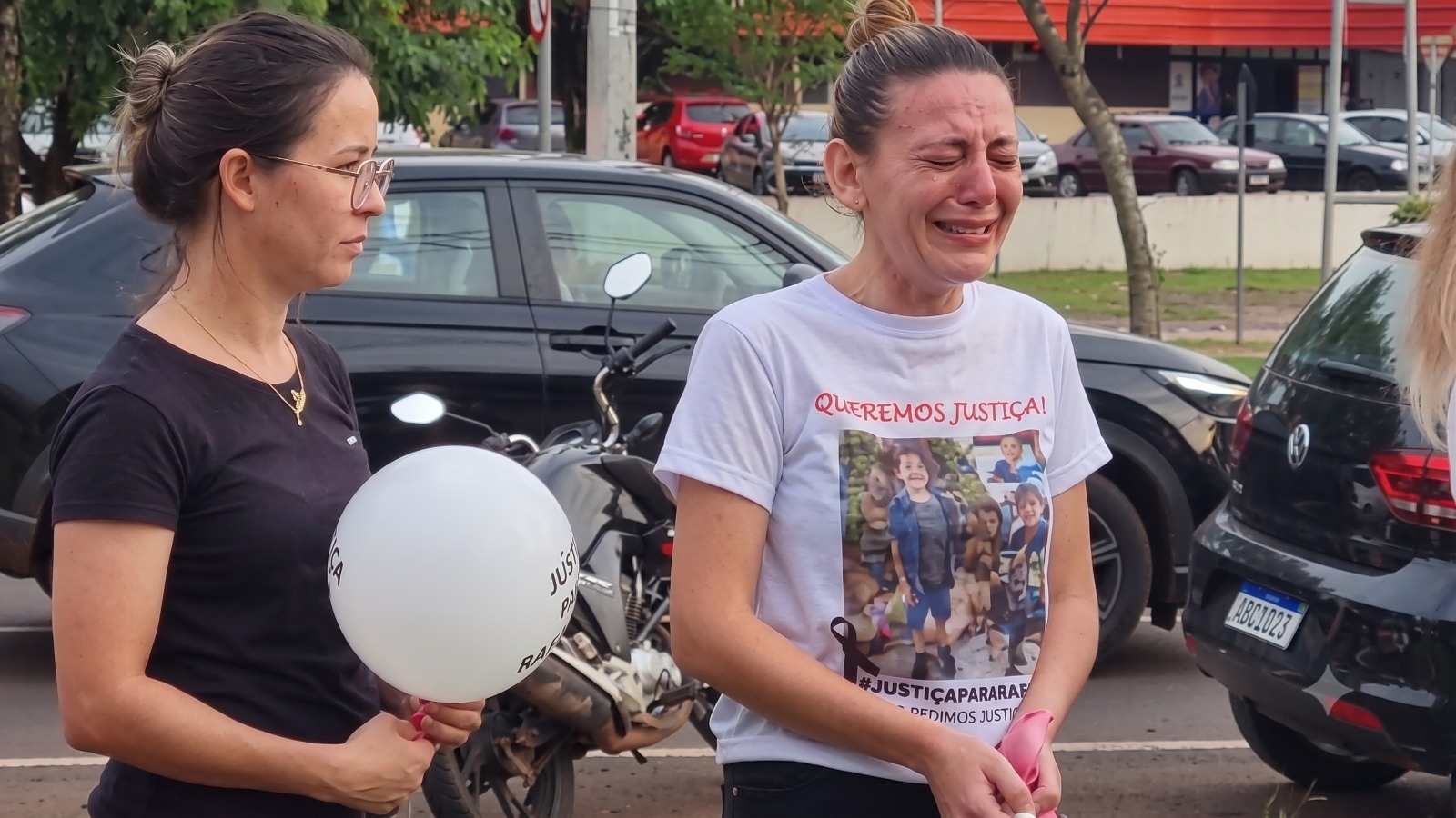 Veja o vídeo: O grito por justiça no caso Nando e o desabafo “Minha vida parou, nunca mais vou escutar ele me chamando de mãe”
