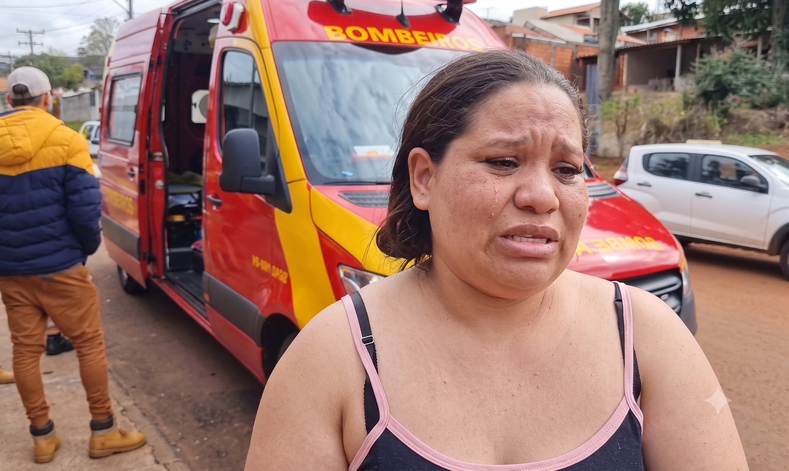 Xenofobia em Cascavel: adolescente venezuelana é agredida pela terceira vez e mãe relata omissão da escola; veja o vídeo